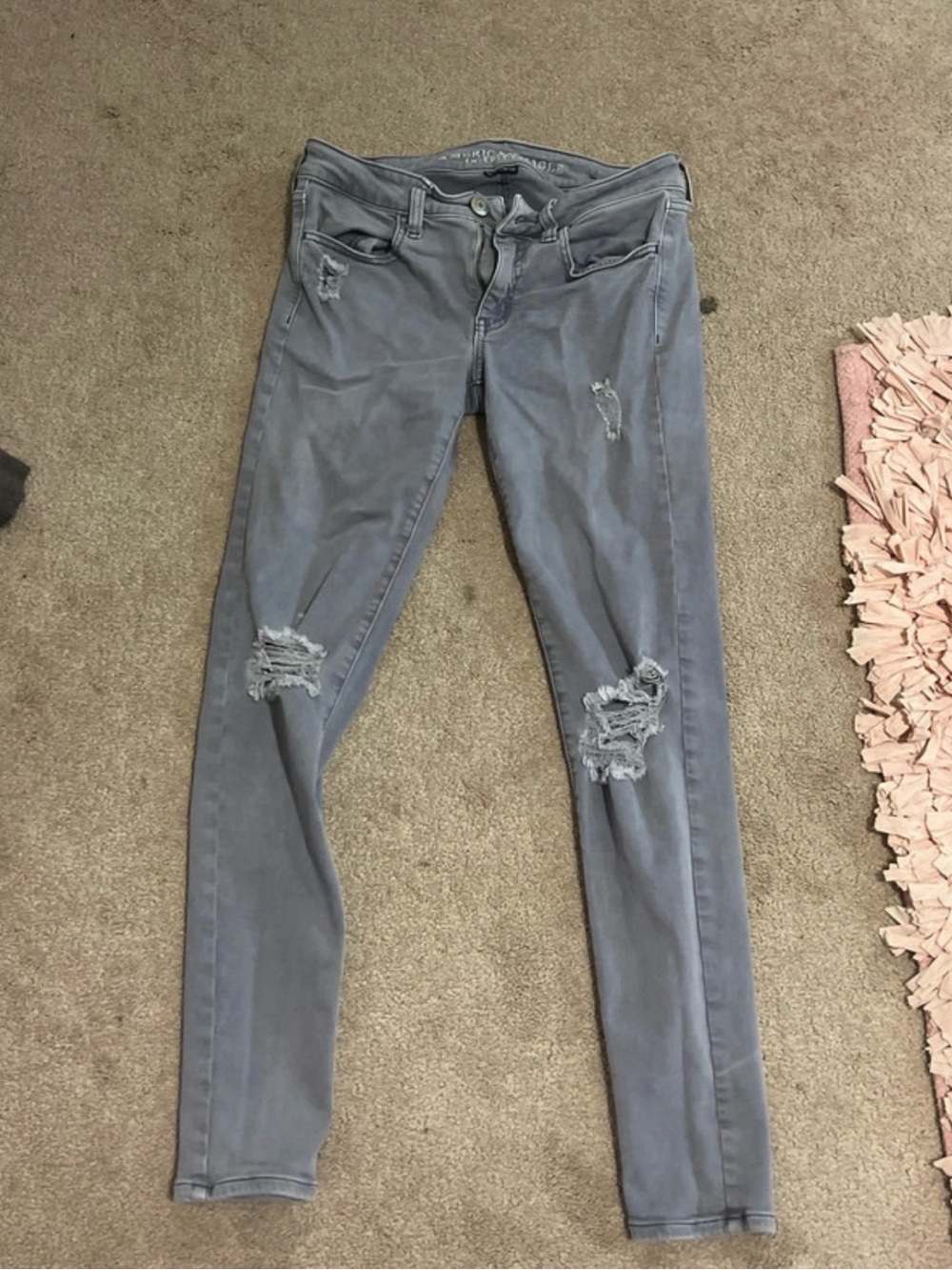 American Eagle Outfitters Gray Distressed Skinny Jeans